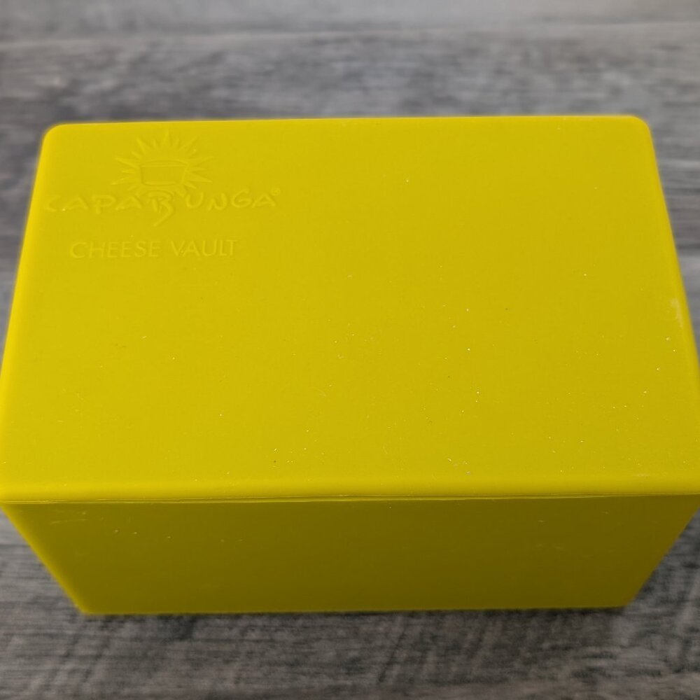 CapaBunga Reusable Artisan Cheese Vault/ Storage Container